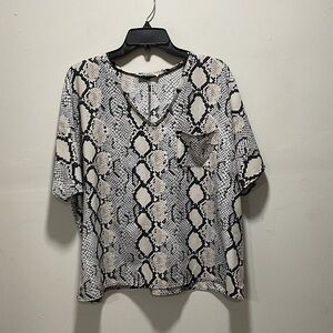 Eesome Snakeskin Print Blouse in Black and Cream